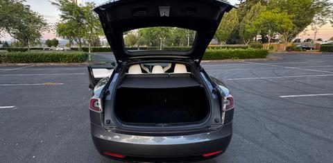 Tesla Model S 2017