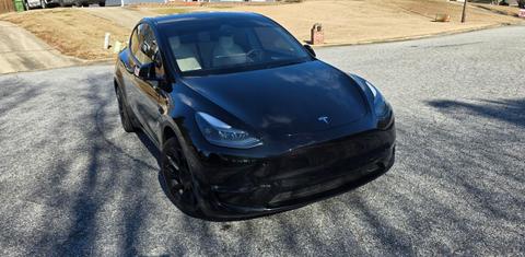 Tesla Model Y 2024