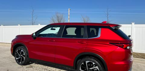 Mitsubishi Outlander 2024