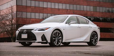 Lexus IS 2023
