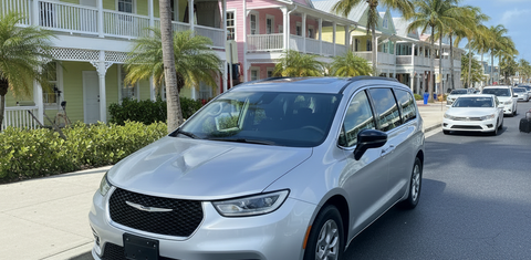 Chrysler Pacifica 2024