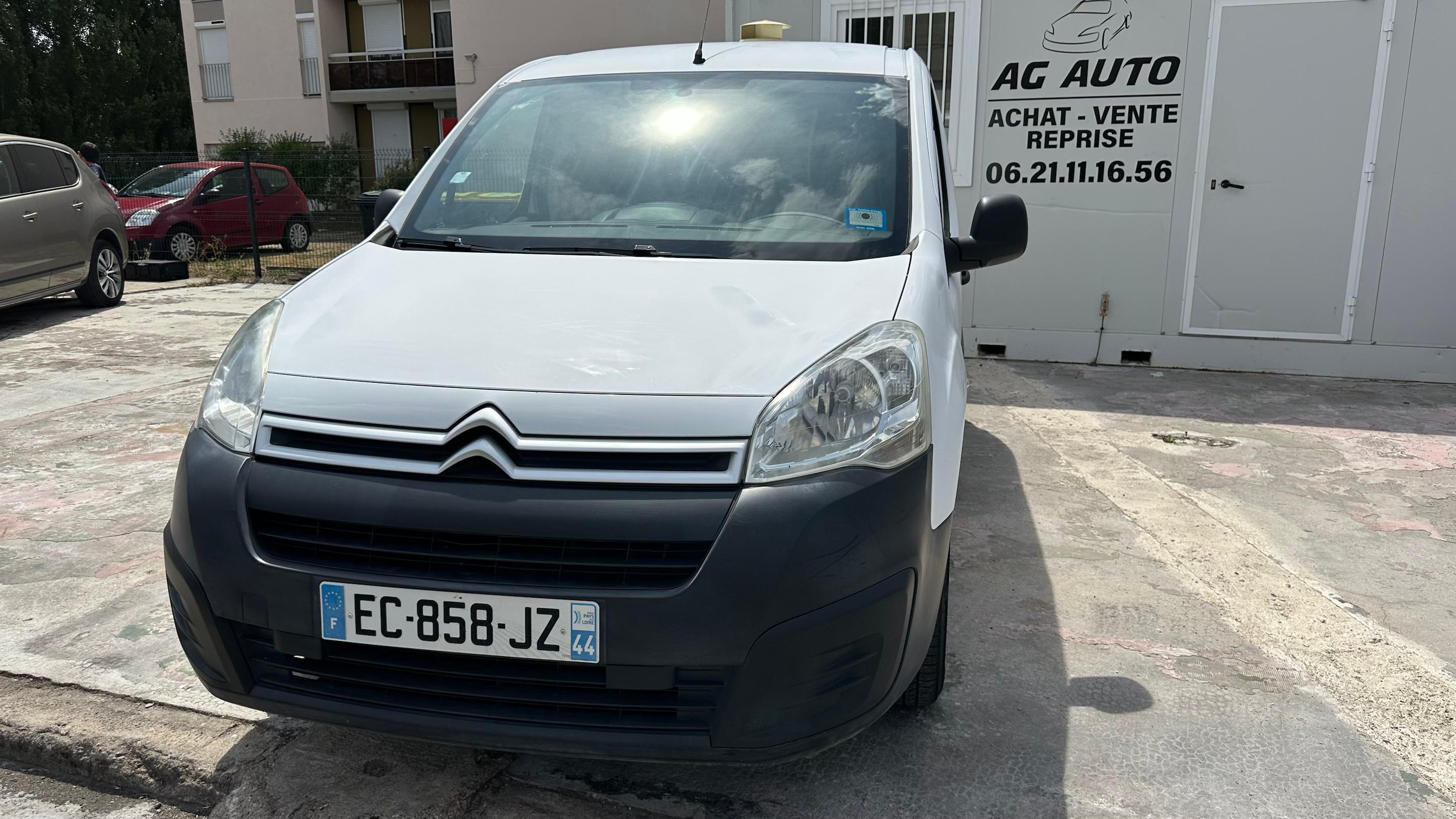 Citroen BERLINGO FOURGON 2016 à Bourges