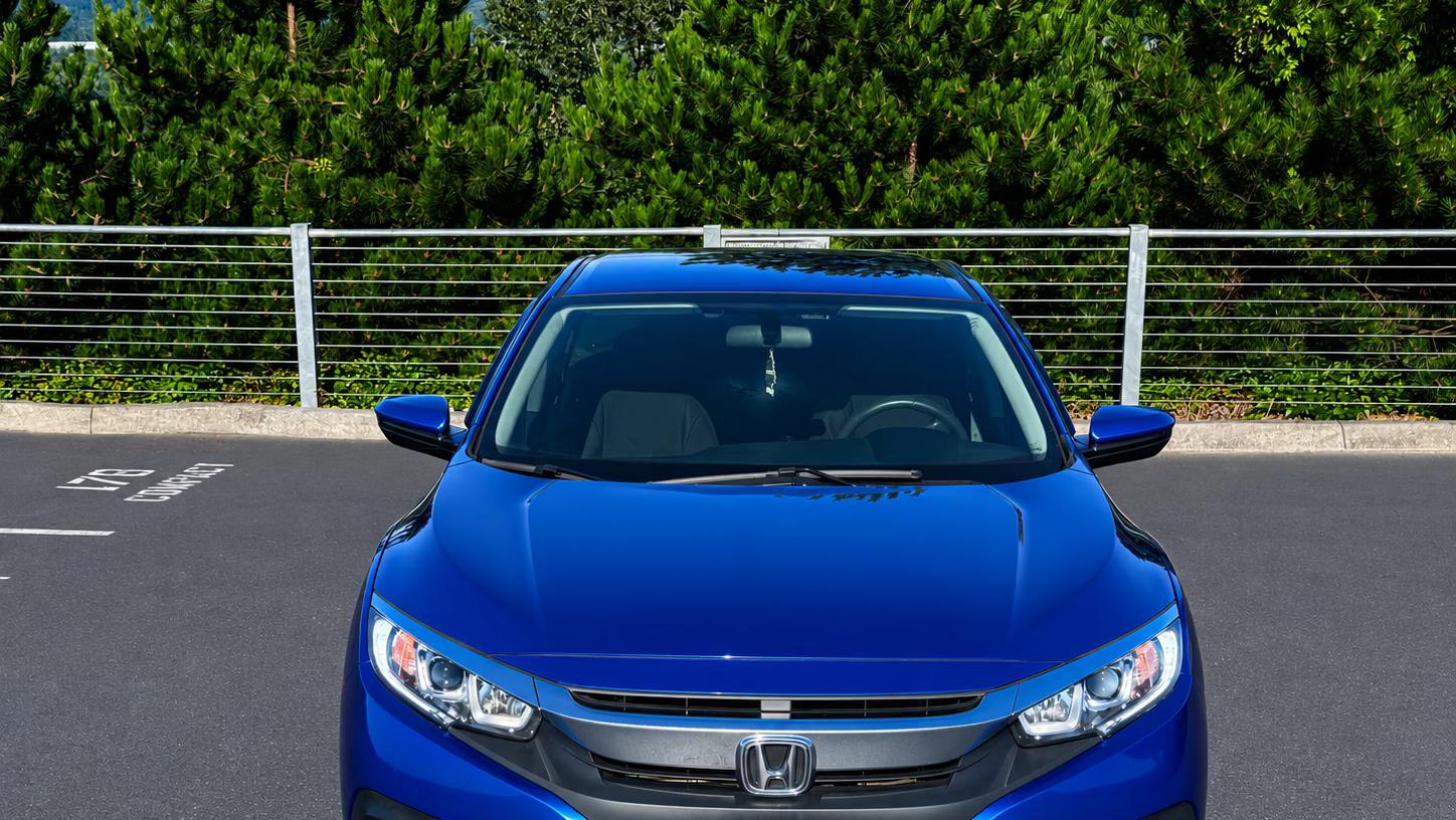 Honda Civic 2017 in Des Moines, WA