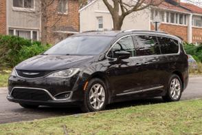 Chrysler Pacifica car