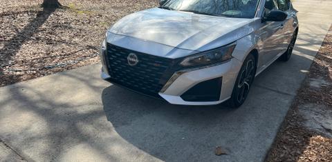 Nissan Altima 2023