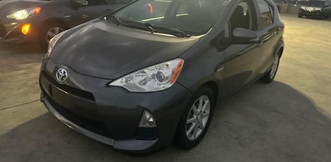 Toyota Prius c 2014