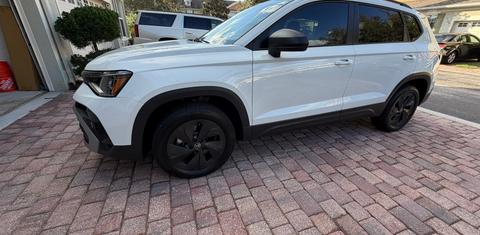 Volkswagen Taos 2025