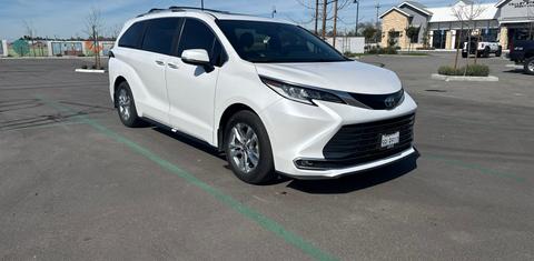 Toyota Sienna 2025
