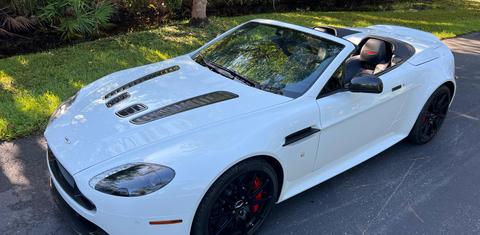 Aston Martin V12 Vantage 2017
