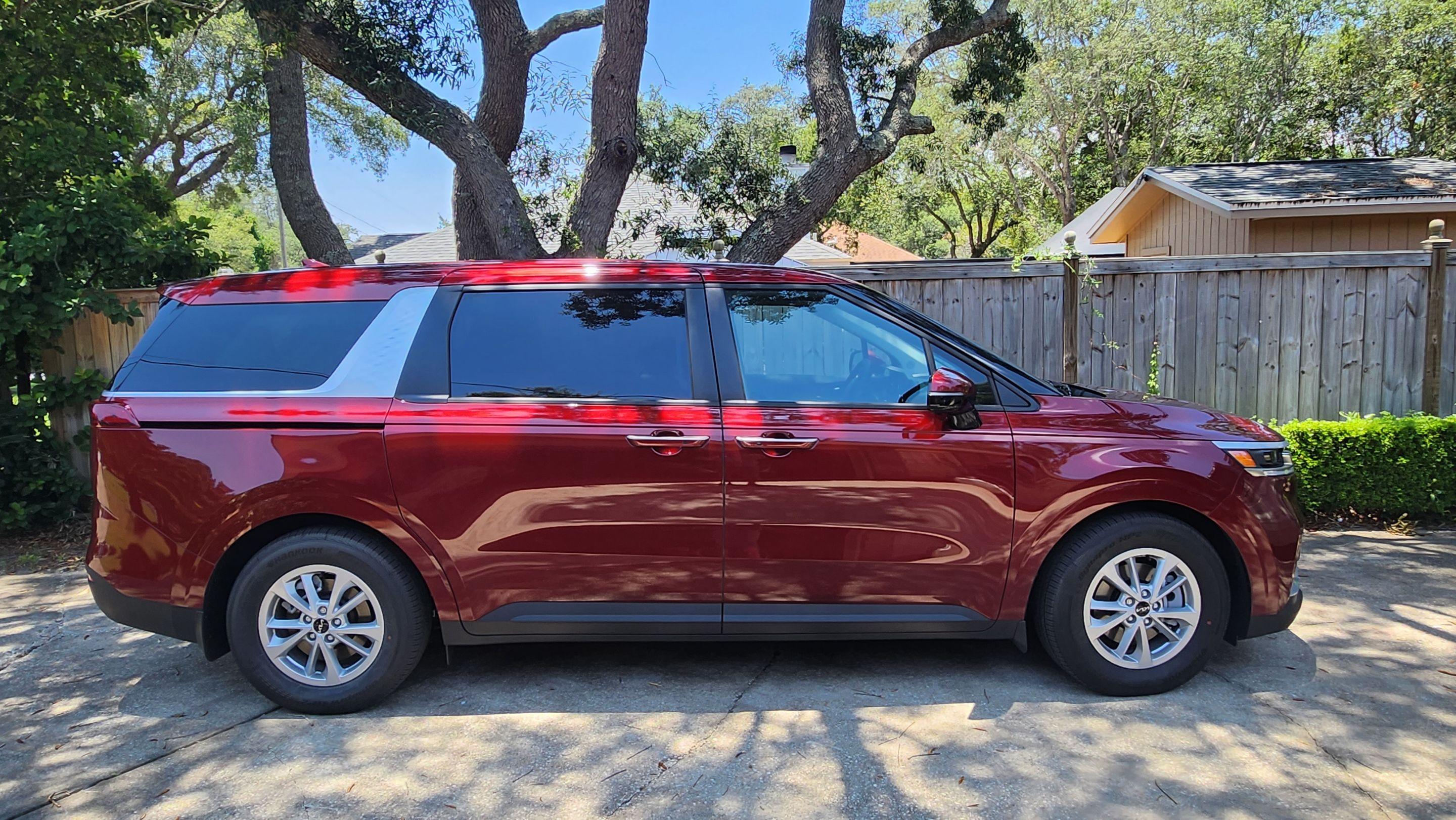 Kia Carnival 2024 in Navarre, FL