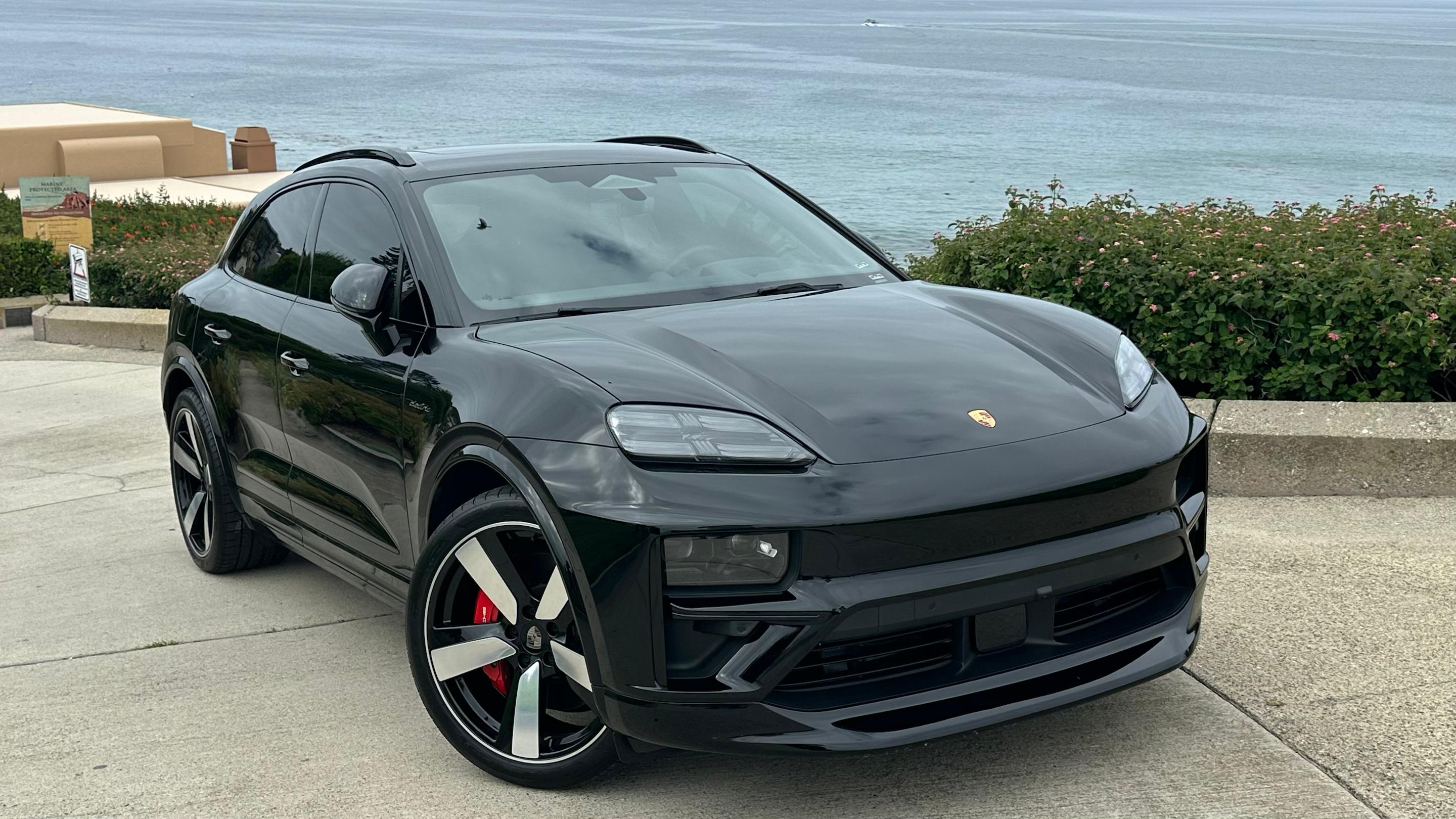 Porsche Macan 2025 in Lake Forest, CA