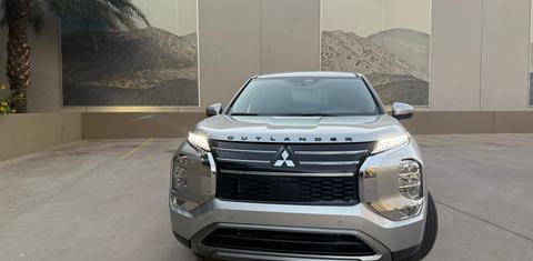Mitsubishi Outlander 2025