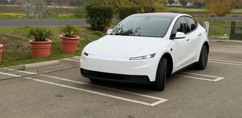 Tesla Model Y 2026