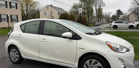 Toyota Prius c 2015