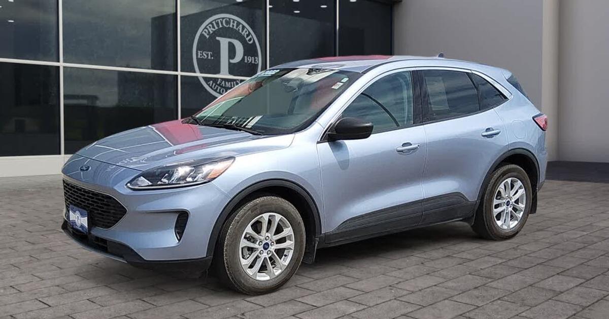 145 Richmond St W Toronto On M5h 2l2 Canada Ford Escape PHEV 2022 rental in Richmond Hill, ON by Meng W. | Turo