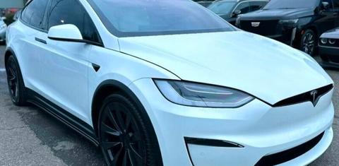 Tesla Model X 2024