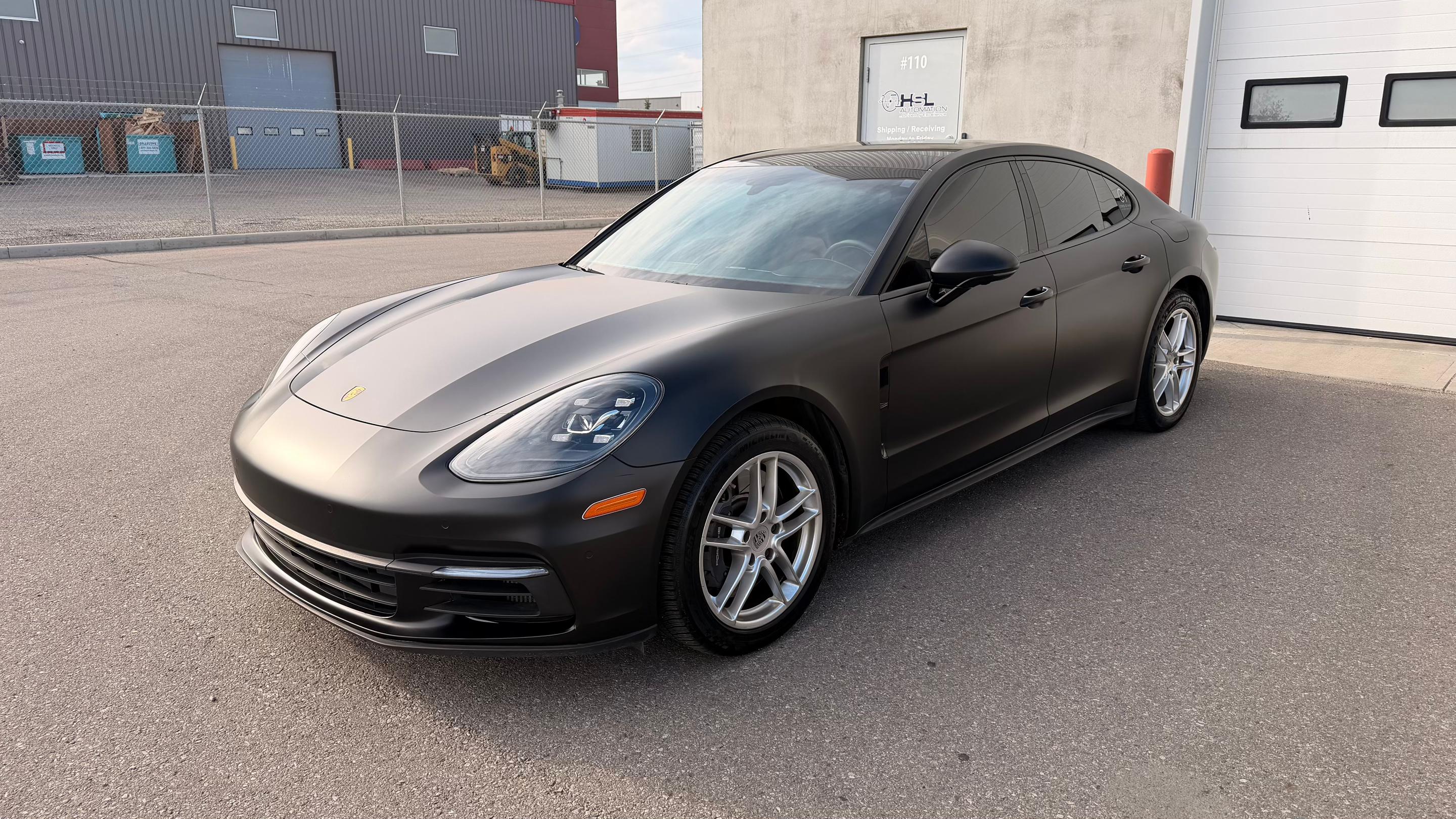 Porsche Panamera 2018 in Calgary, AB