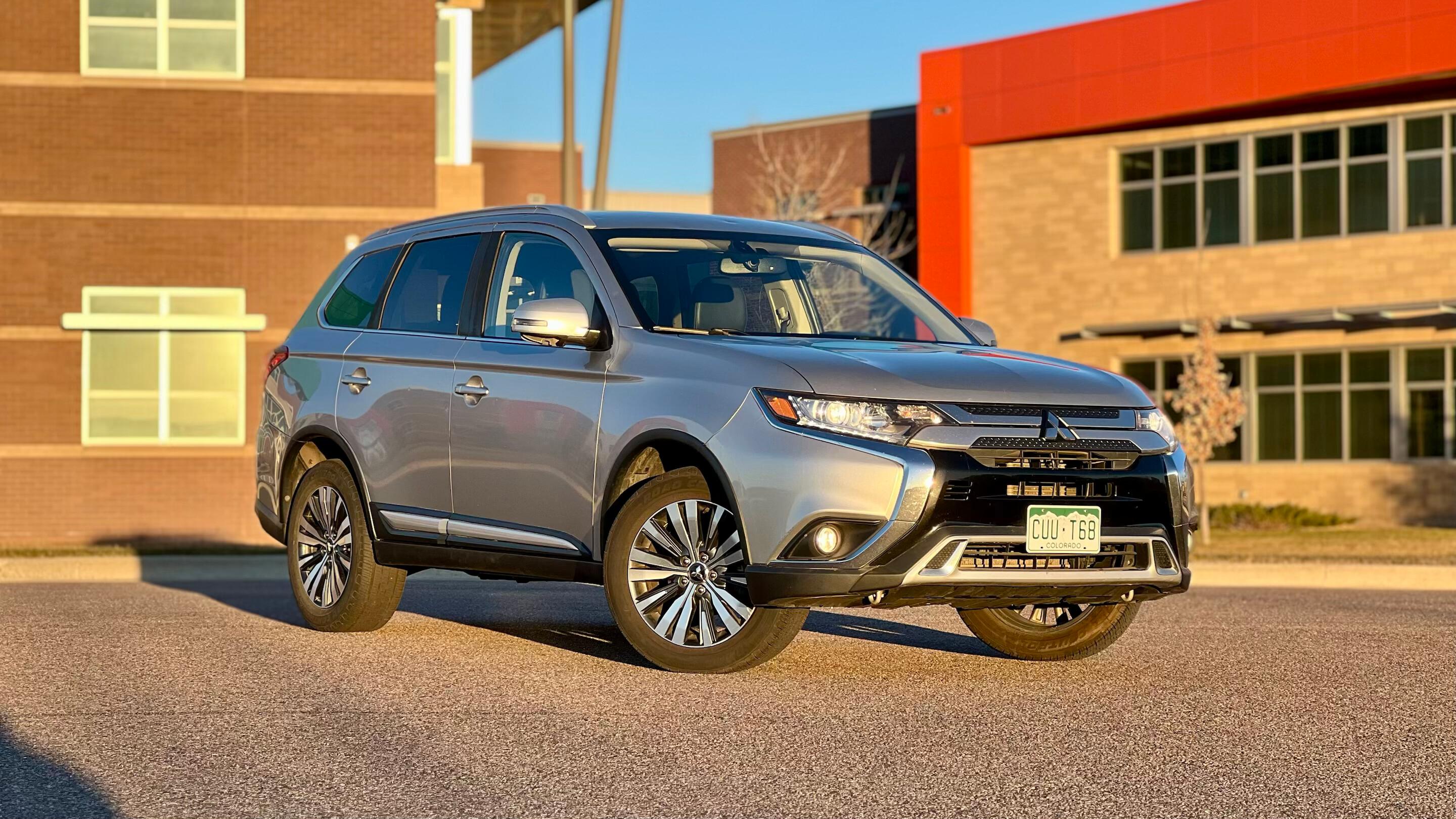 Mitsubishi Outlander 2019 in Aurora, CO