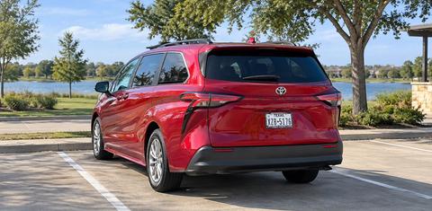Toyota Sienna 2026