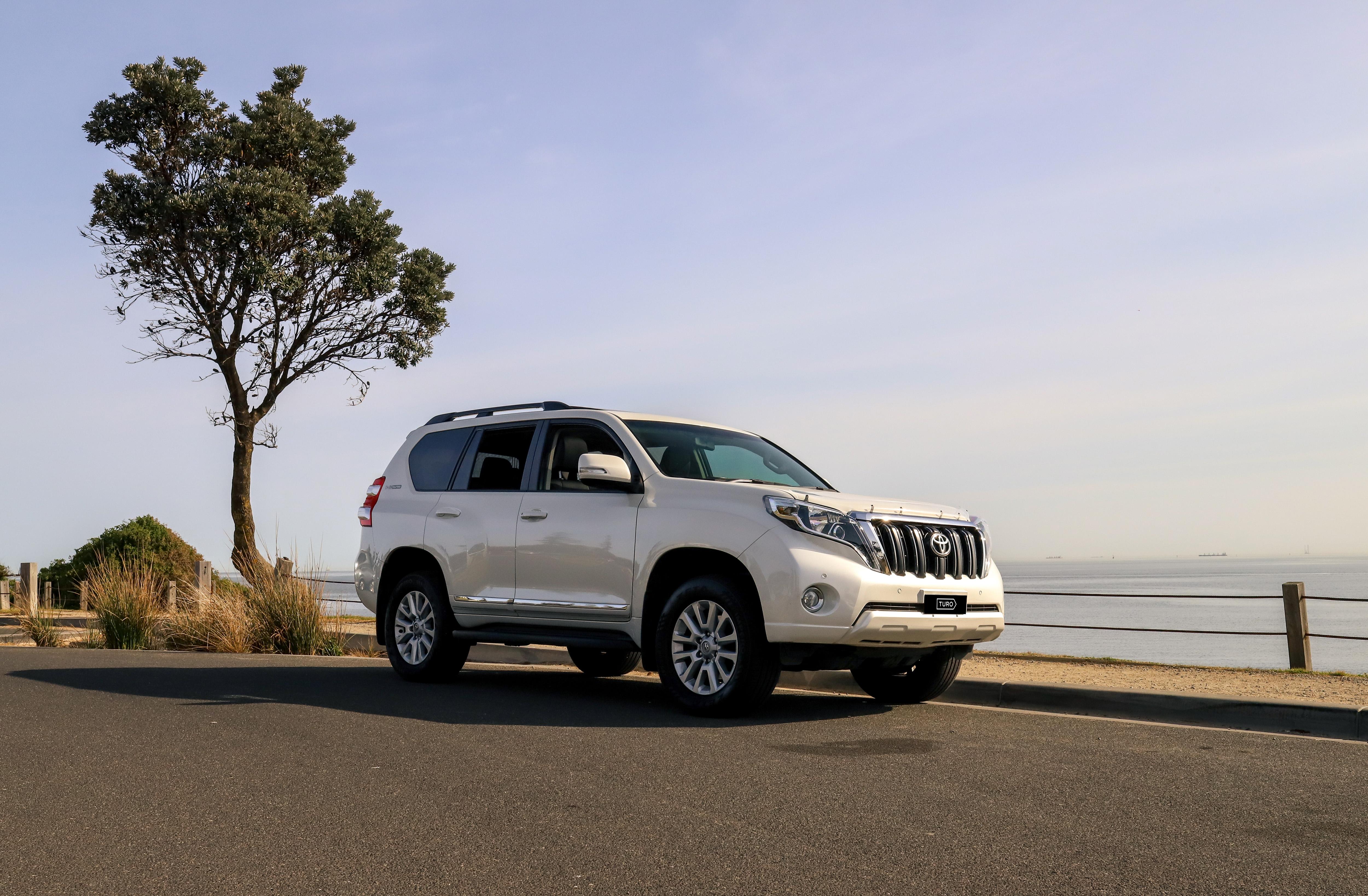 Toyota LANDCRUISER 2017 in 