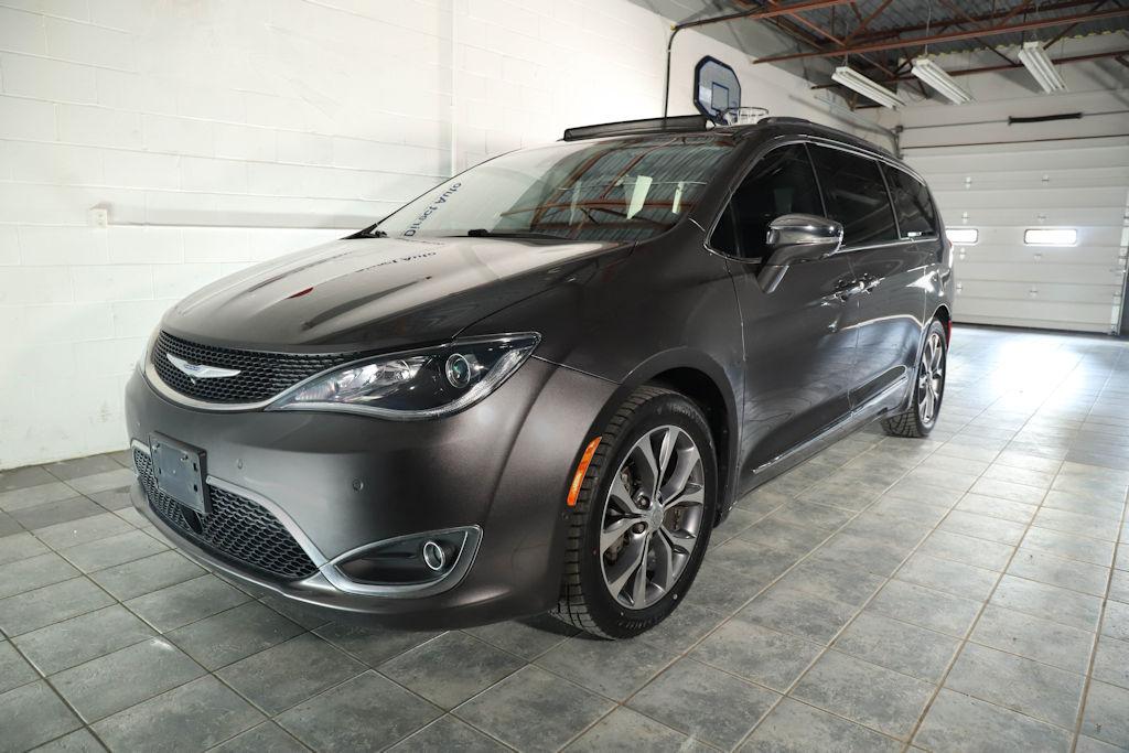 Chrysler Pacifica 2017 à Toronto, ON