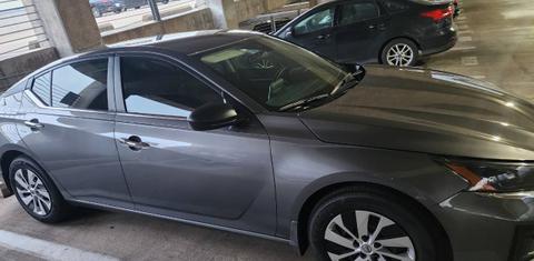 Nissan Altima 2025