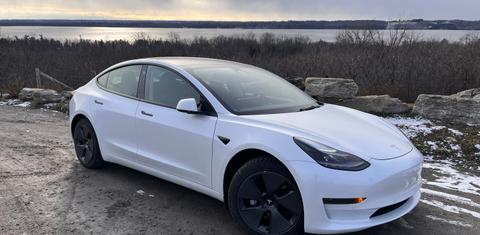 Tesla Model 3 2022
