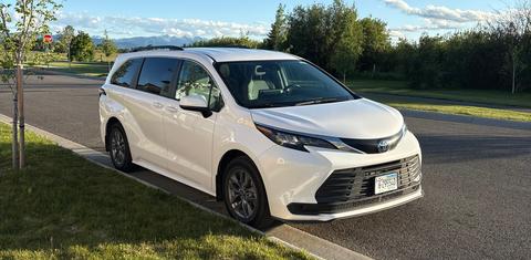 Toyota Sienna 2024