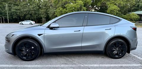 Tesla Model Y 2026