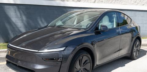 Tesla Model Y 2026