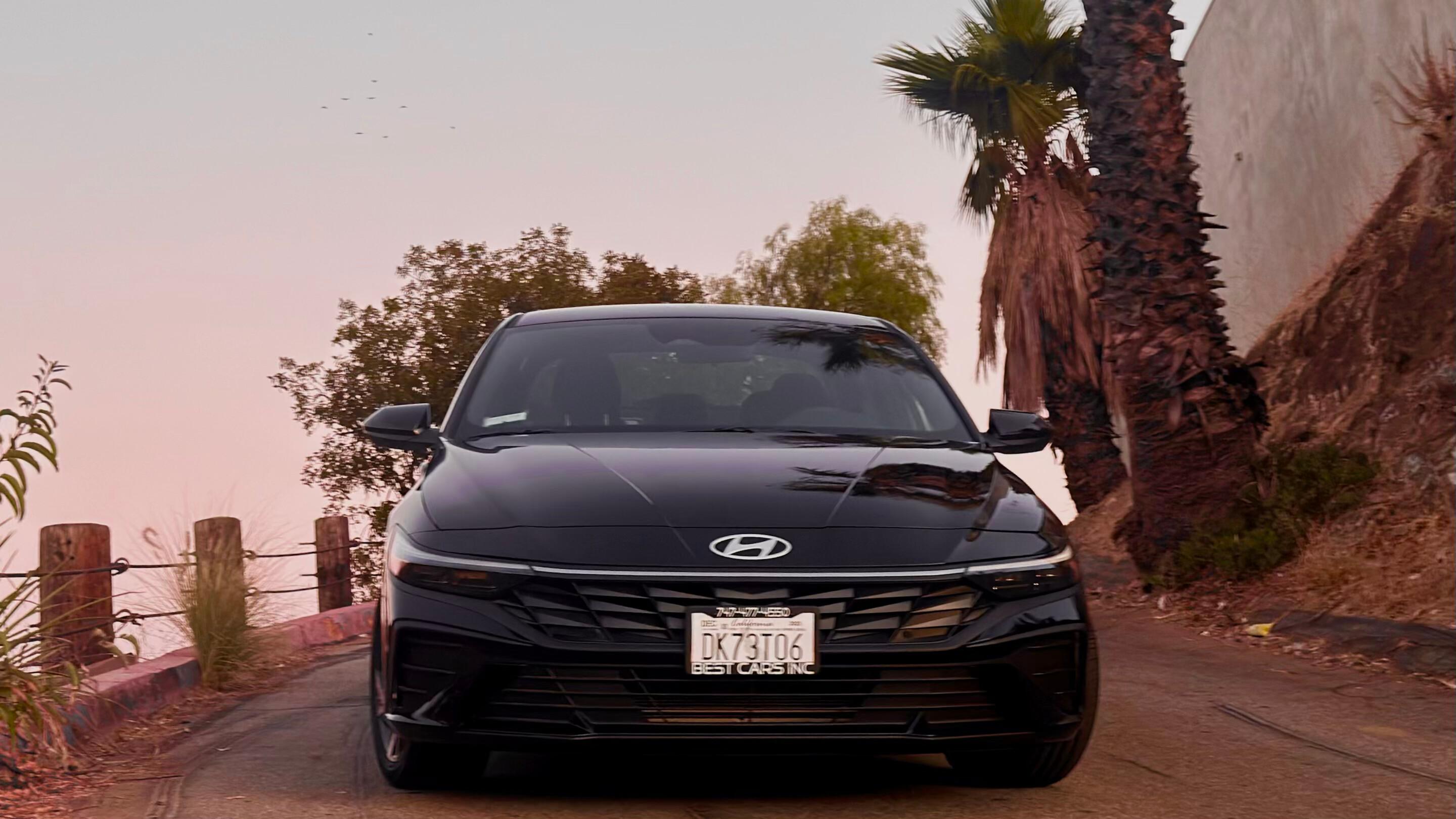 Hyundai Elantra 2025 in Glendale, CA