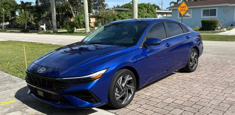 Hyundai Elantra 2025