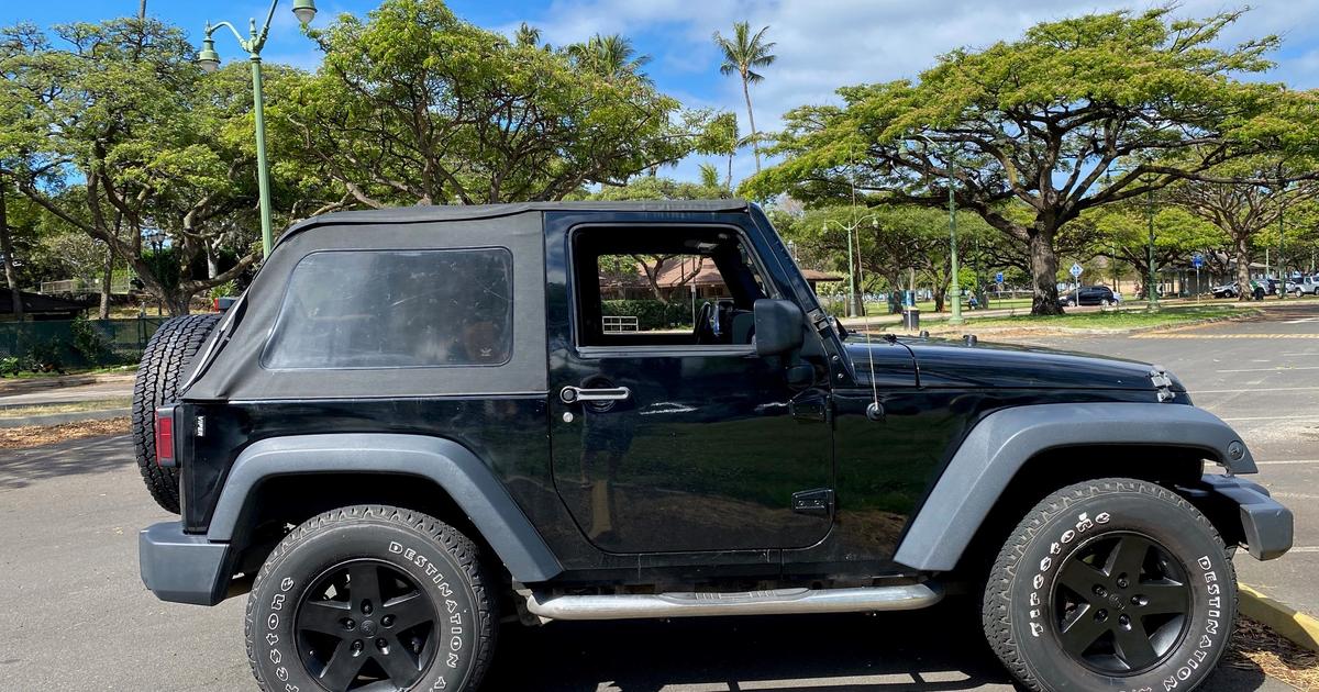 Jeep Wrangler 2010 rental in Honolulu, HI by Mark Turo