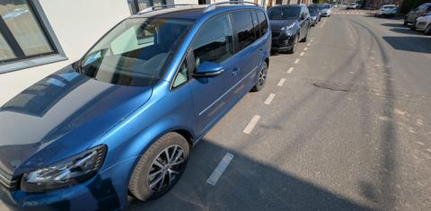 Volkswagen TOURAN 2015 rental in Toufflers, HAUTS-DE-FRANCE by Anthony S. | Turo