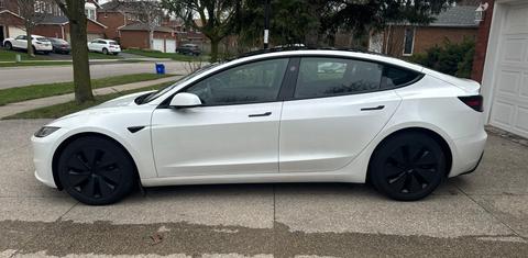 Tesla Model 3 2025