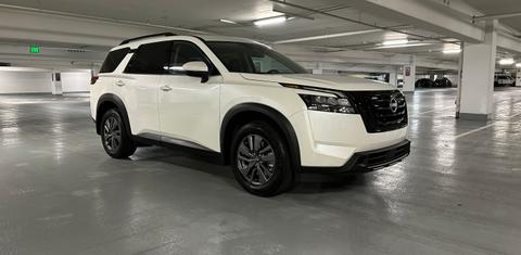 Nissan Pathfinder 2024