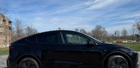 Tesla Model Y 2026