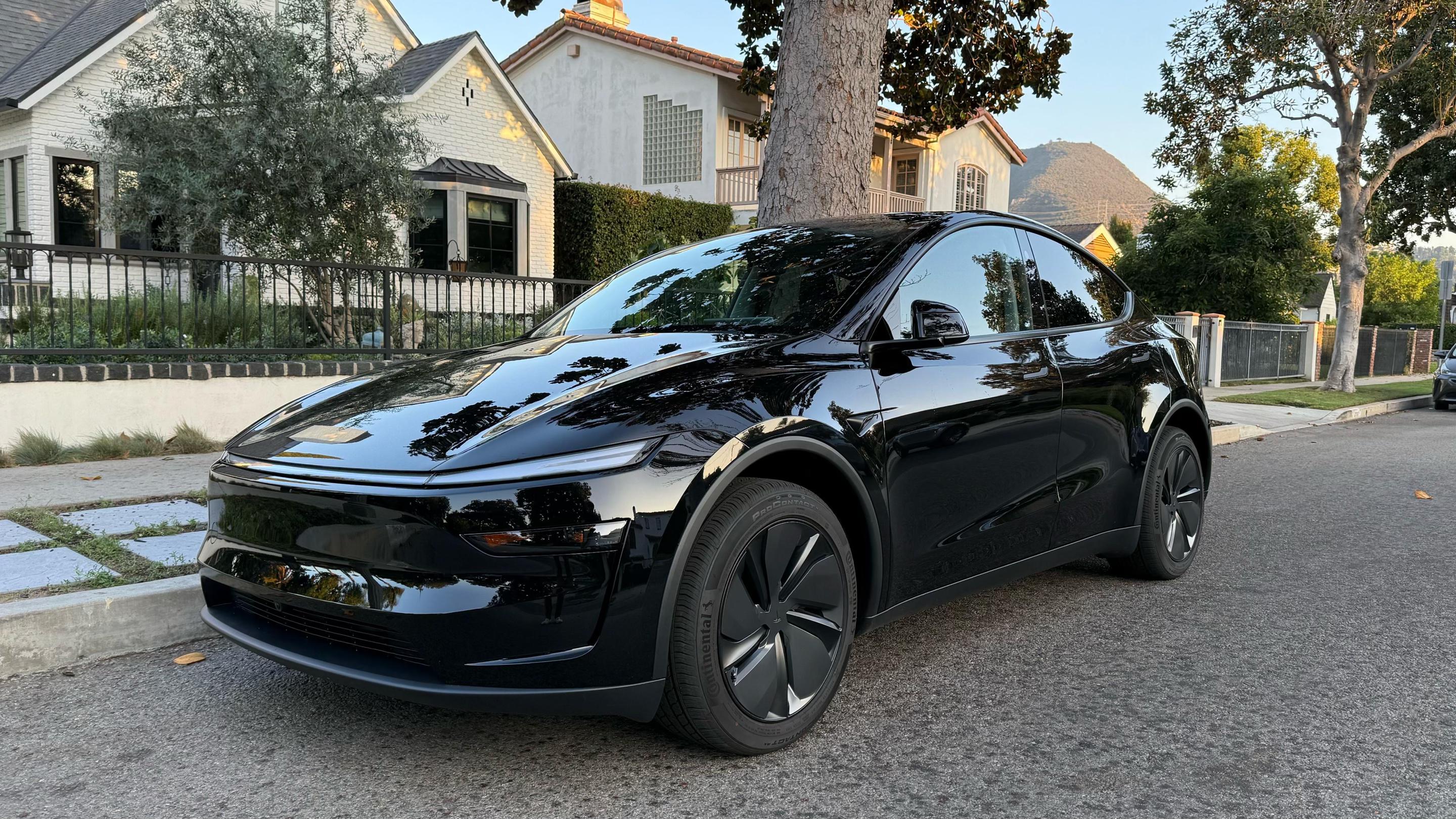 Tesla Model Y 2026 in Long Beach, CA