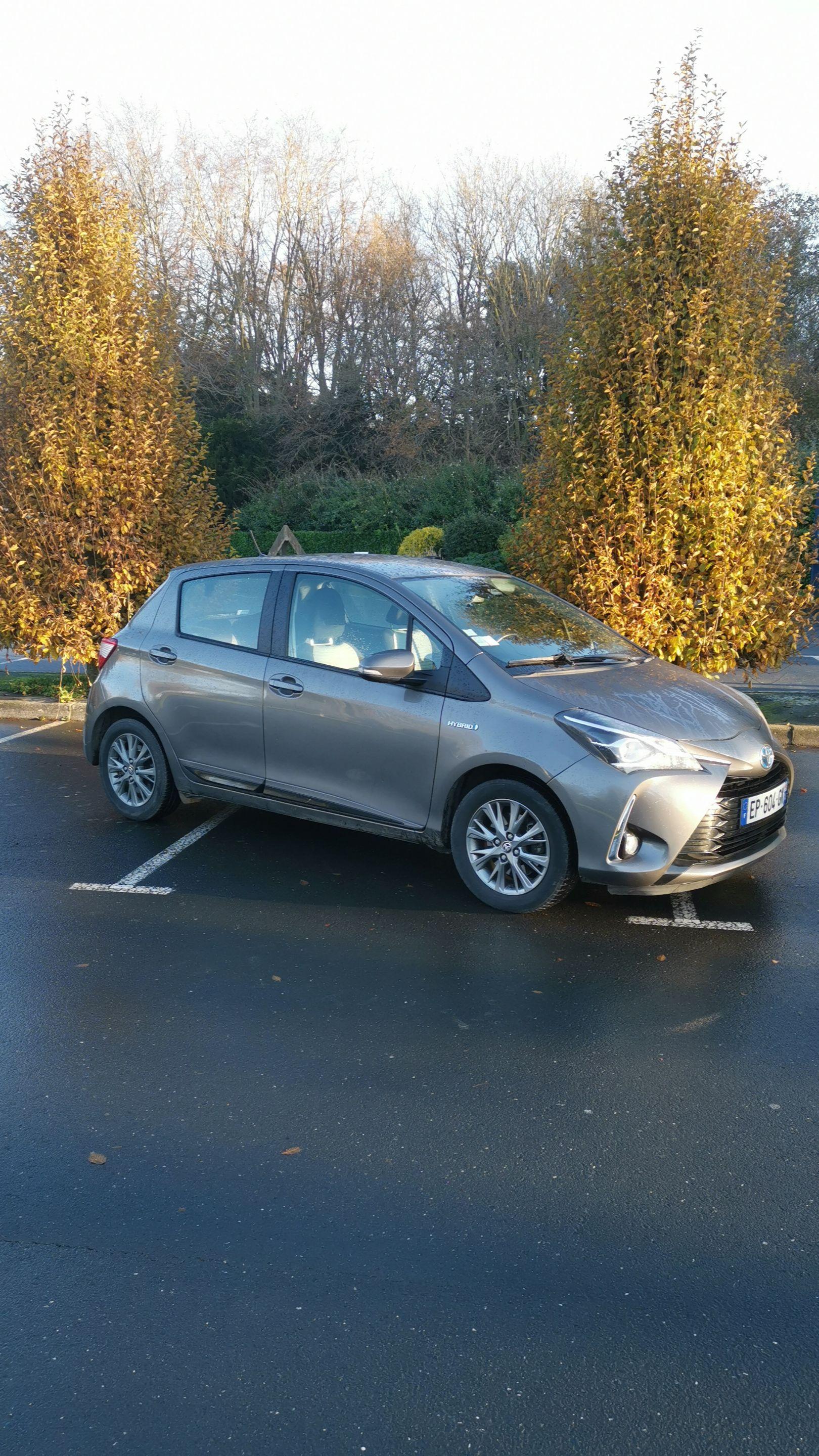 Toyota YARIS HYBRIDE BUSINESS LCA 2017 à Bayeux