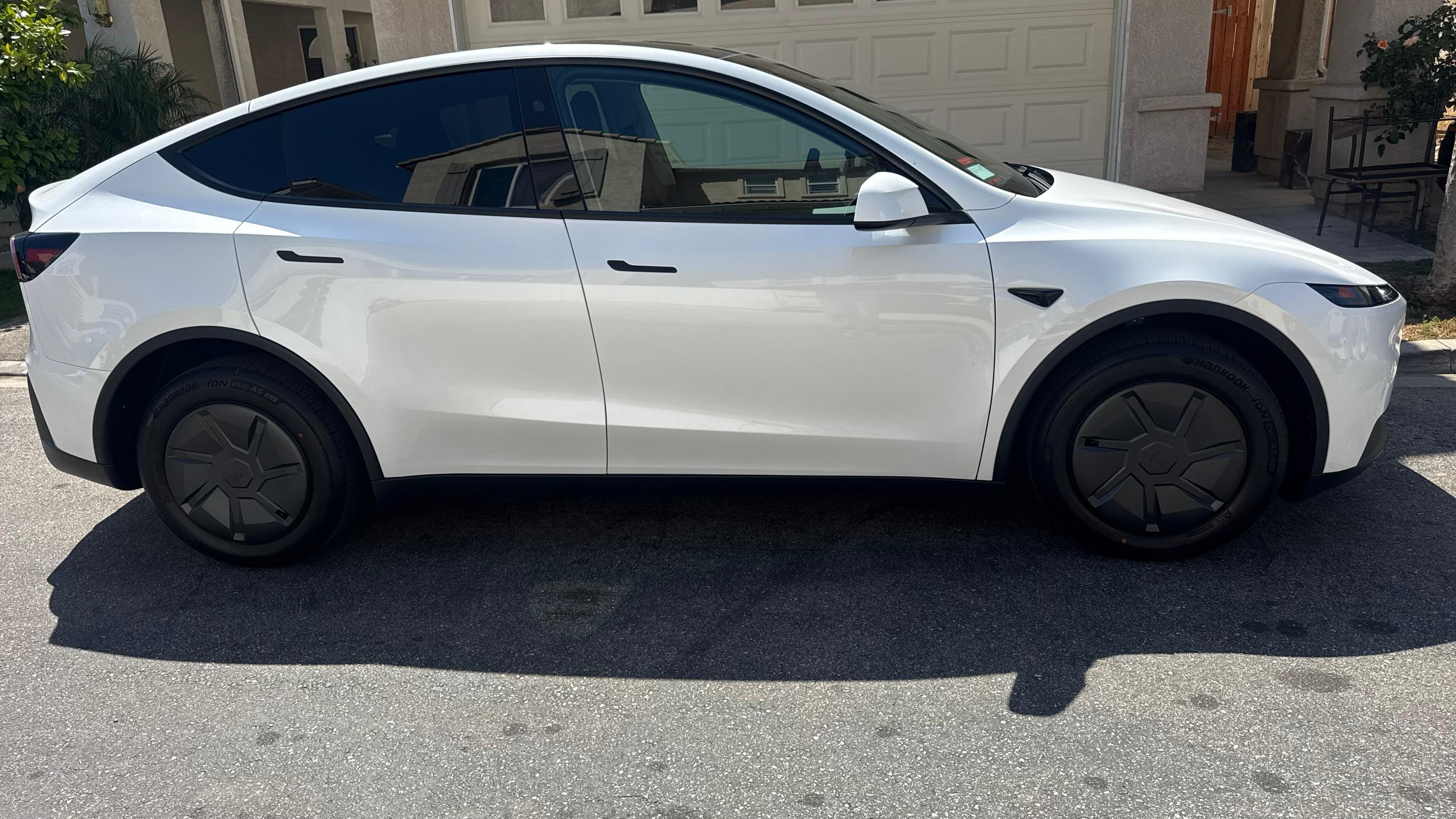 Tesla Model Y 2026 in 