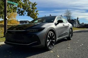 Toyota Crown 2023 in Calgary