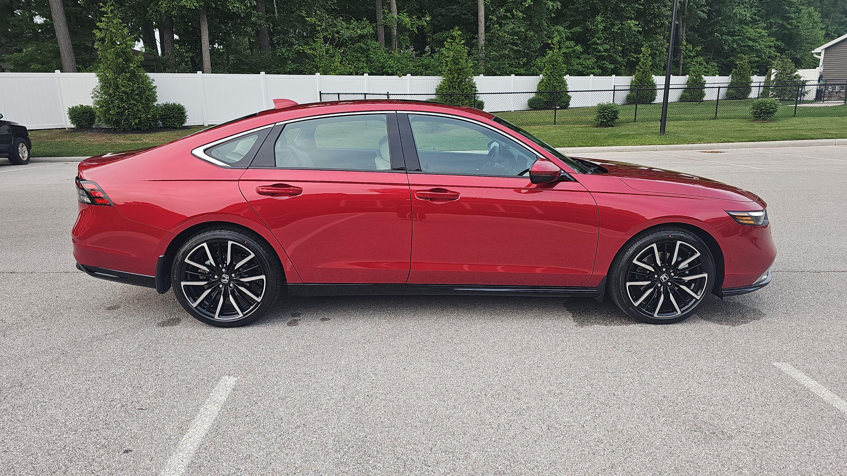 Honda Accord Hybrid 2025 in Romulus, MI
