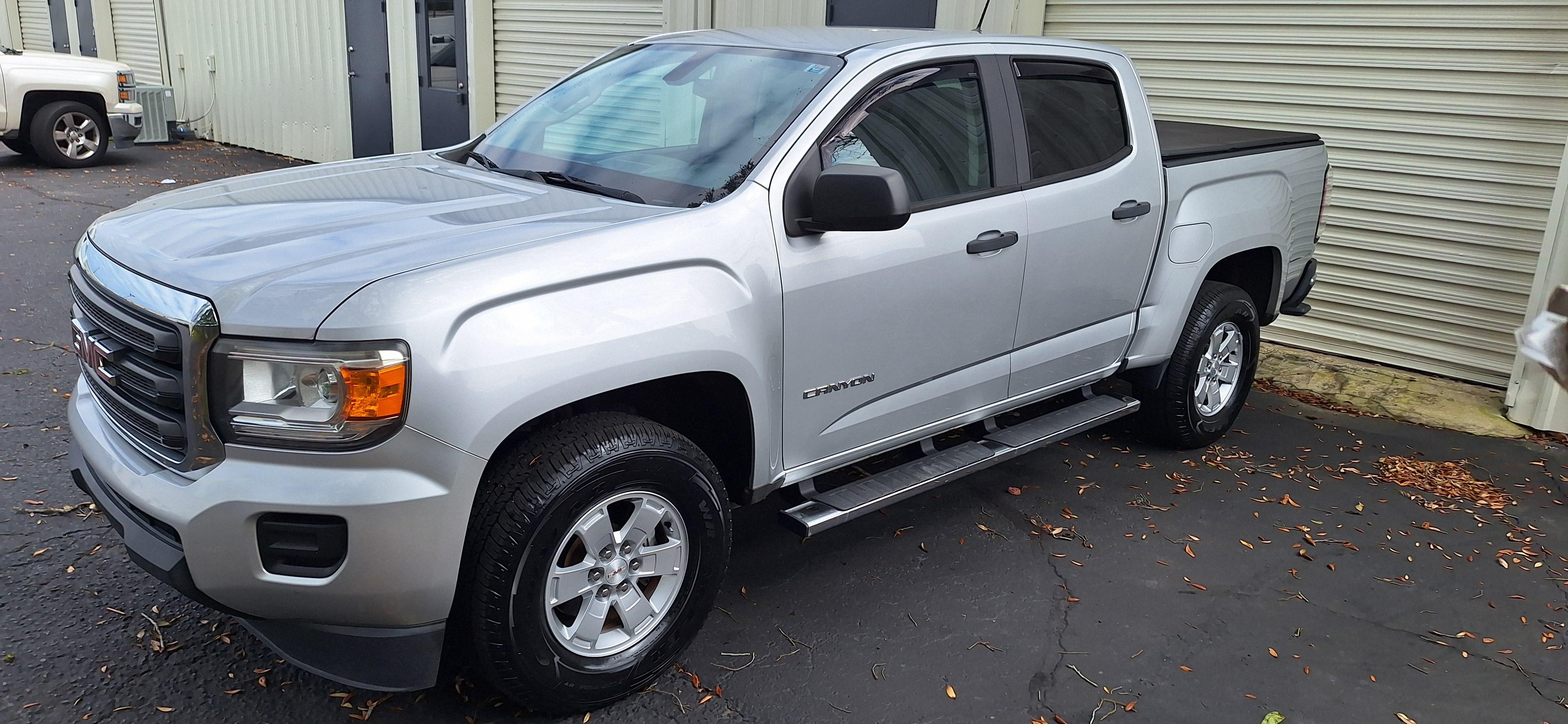 GMC Canyon 2018 in 