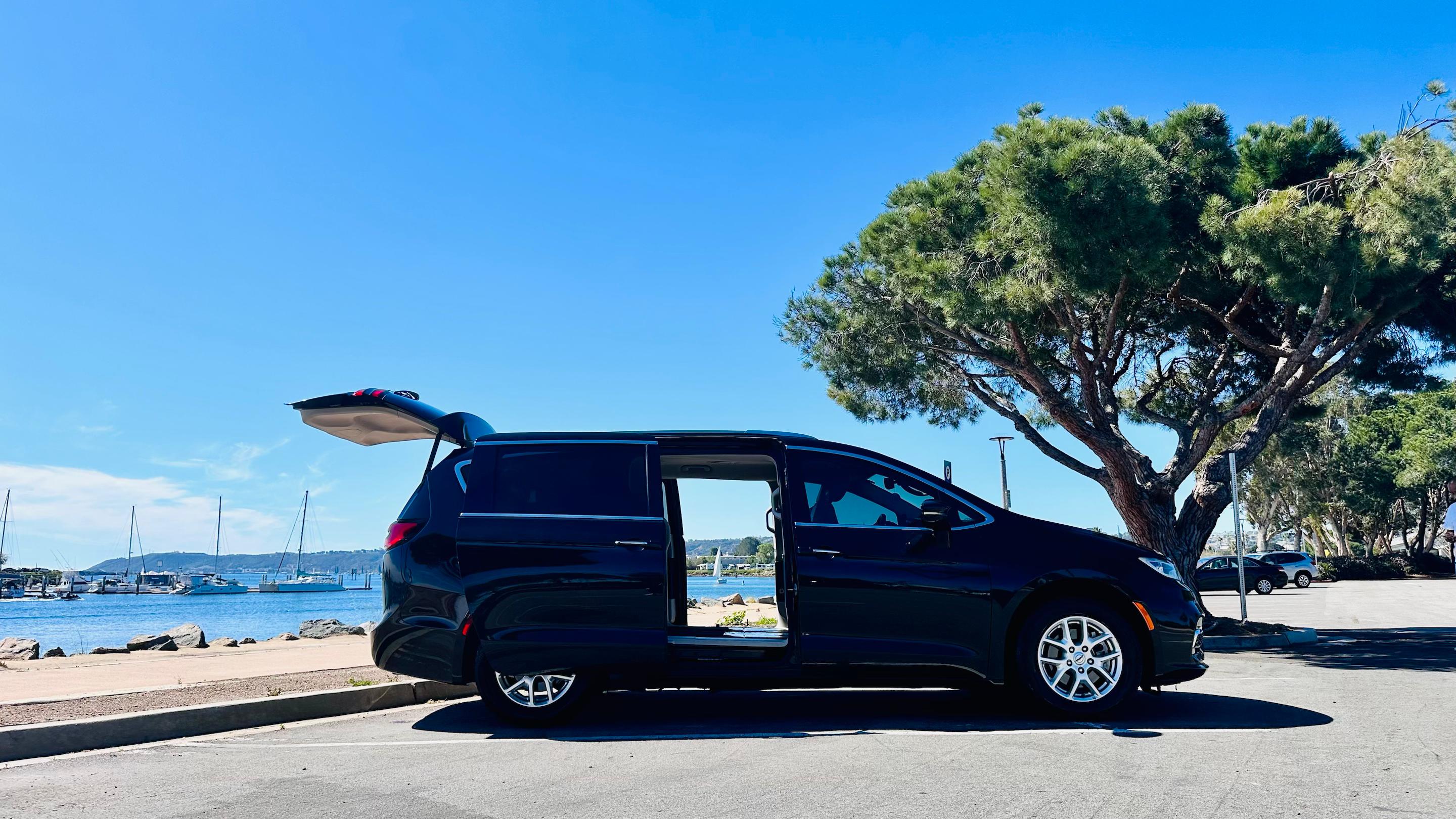 Chrysler Pacifica 2021 in San Diego, CA