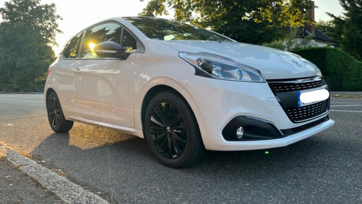 Peugeot 208 2018 in Bromley