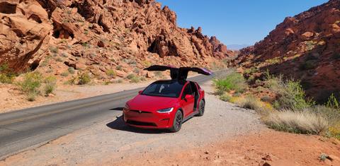 Tesla Model X 2022