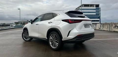 Lexus NX 2025