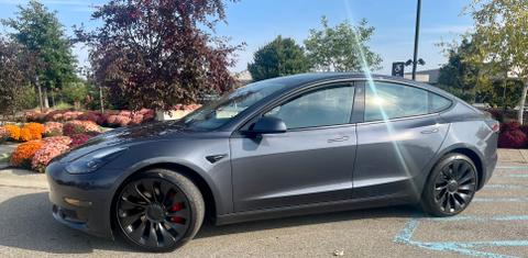 Tesla Model 3 2023