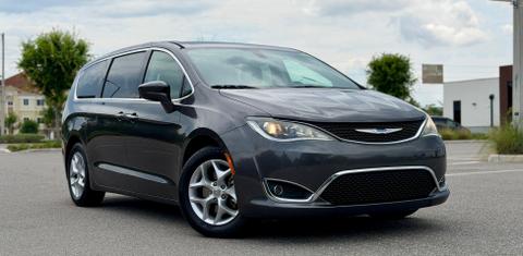 Chrysler Pacifica 2019
