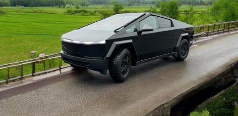 Tesla Cybertruck 2024